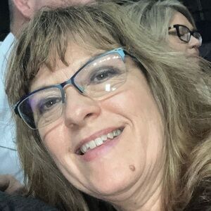 Meet your Posher, Rebekah